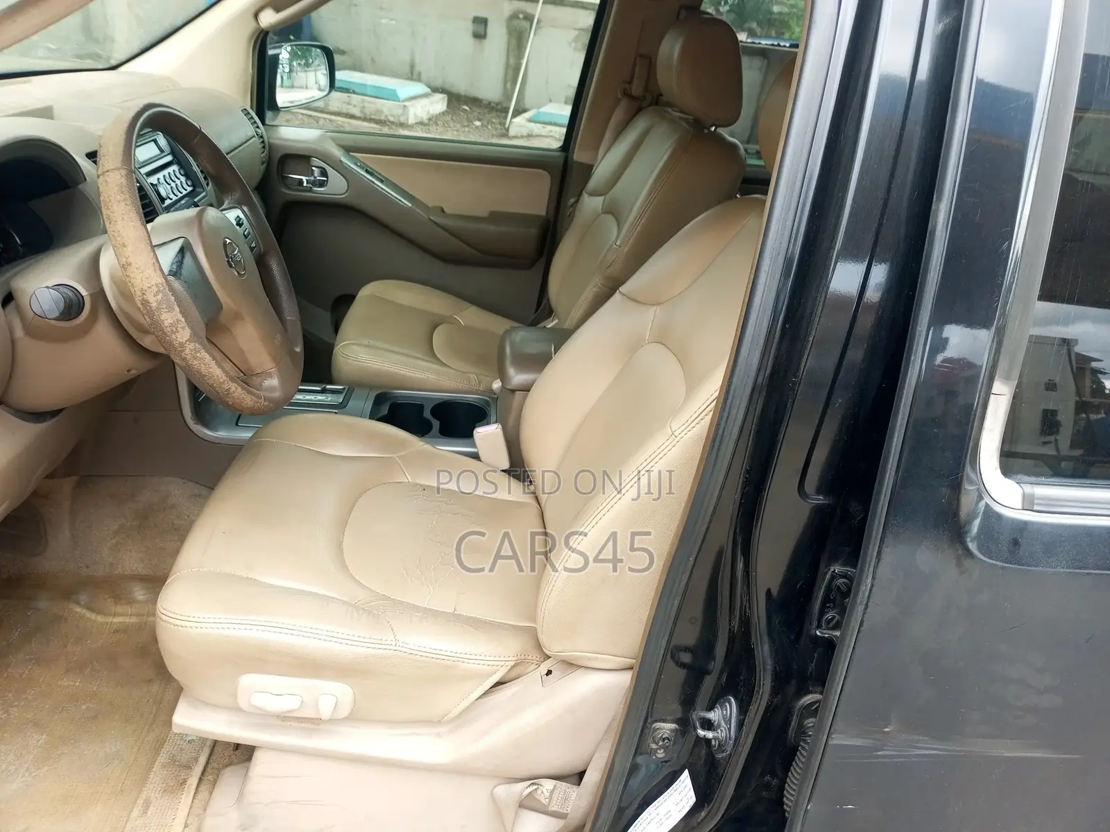 Nissan Pathfinder 2005 Black