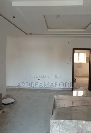 3bdrm Apartment in Gbagada, Medina for rent