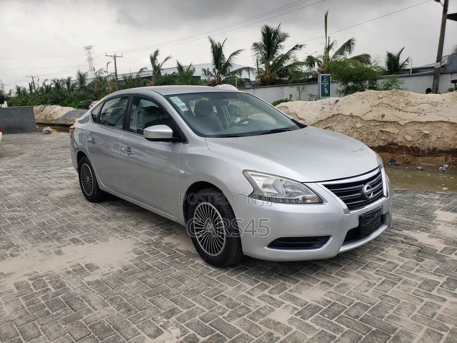 Nissan Sentra 2013 Silver