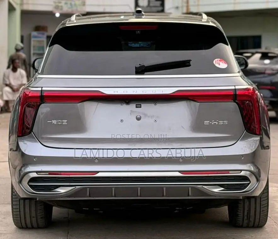 Hongqi E-HS9 Comfort 2025