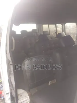 Toyota HiAce 2012 White
