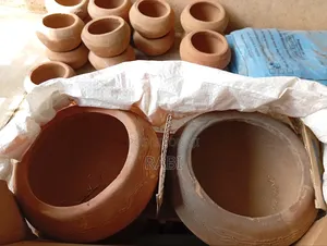 Clay Pots for Rabbits Feeder and Drinker