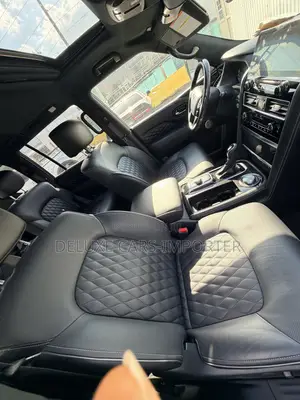 Infiniti QX80 PREMIUM SELECT 4WD 2023 White