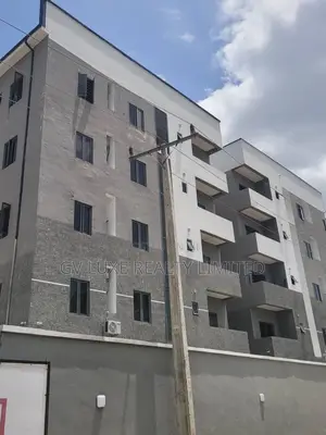 Furnished 3bdrm Apartment in Lekki Phase 1 for sale