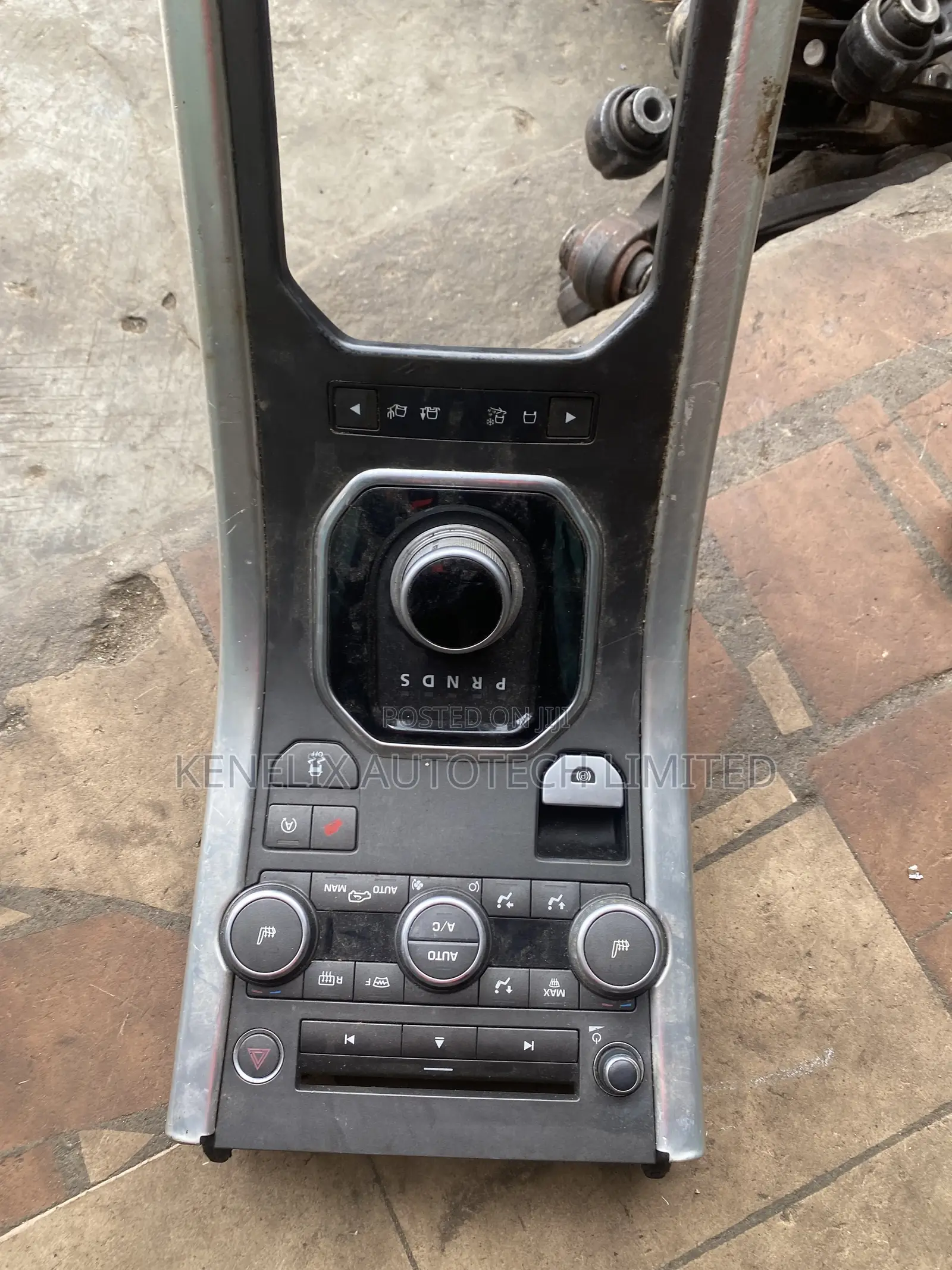 Gear Selector Evoque Ej32
