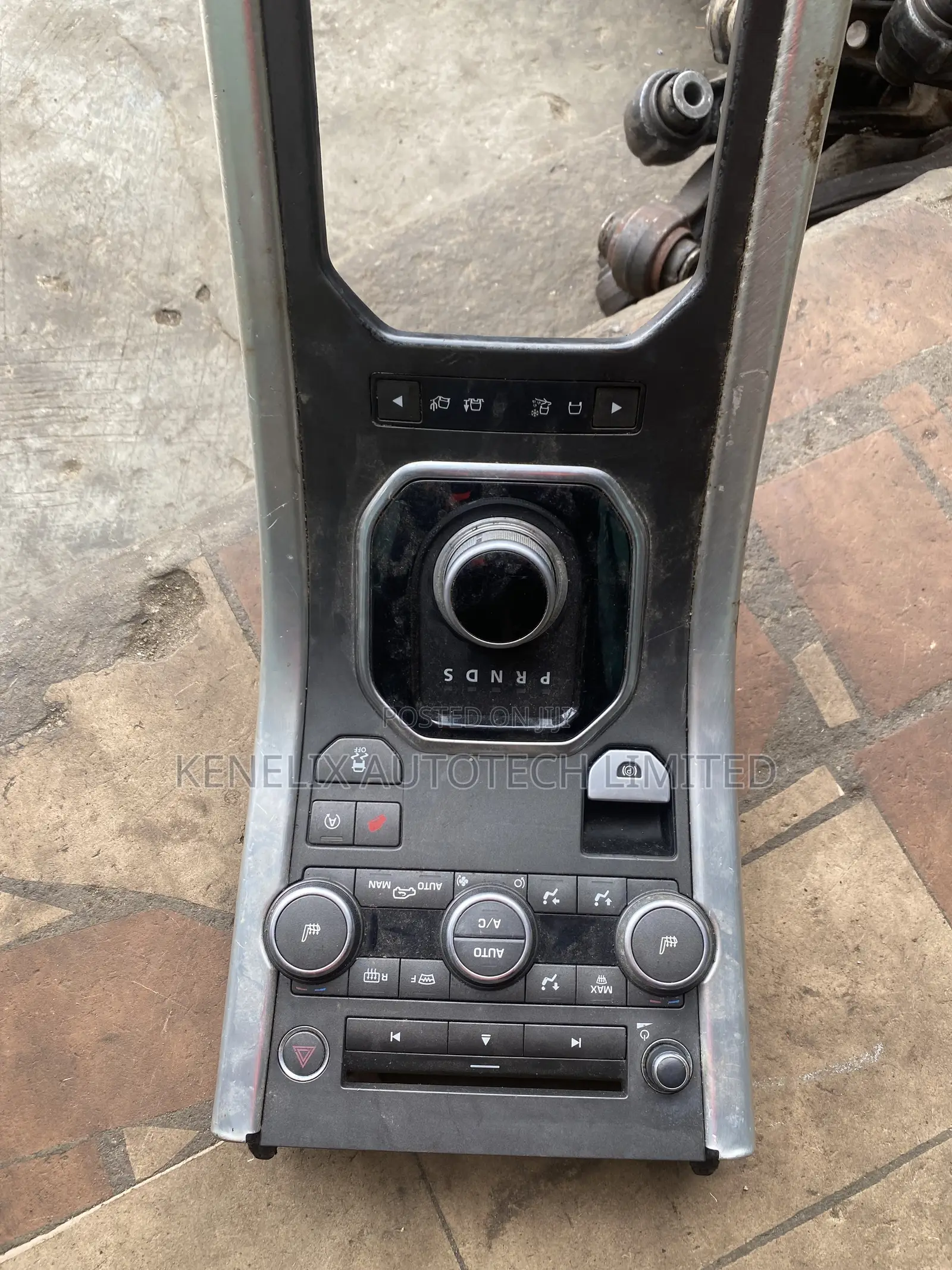 Gear Selector Evoque Ej32