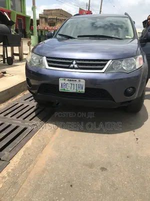 Mitsubishi Outlander 2010 Blue