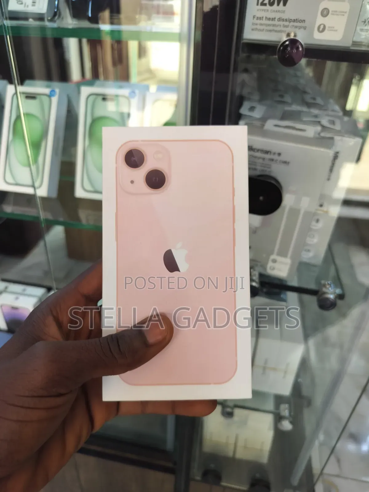 New Apple iPhone 13 128 GB Pink
