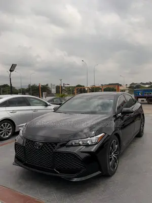 Toyota Avalon 2022 Black