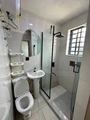 2bdrm Apartment in Ologolo, Osapa london for rent
