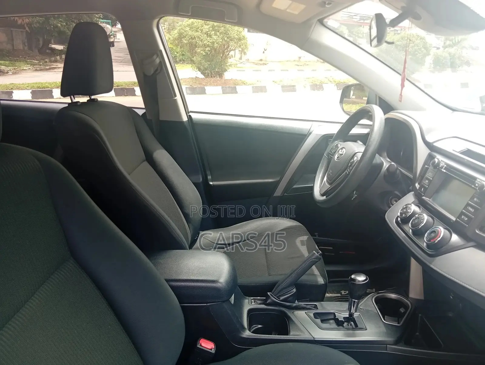 Toyota RAV4 2017 Gray