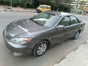 Toyota Camry LE 4dr Sedan (2.4L 4cyl 4A) 2004 Black