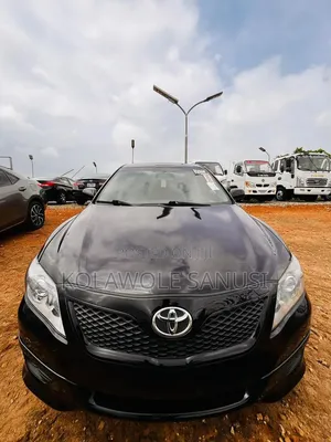 Toyota Camry SE 4dr Sedan (2.5L 4cyl 6AM) 2010 Black