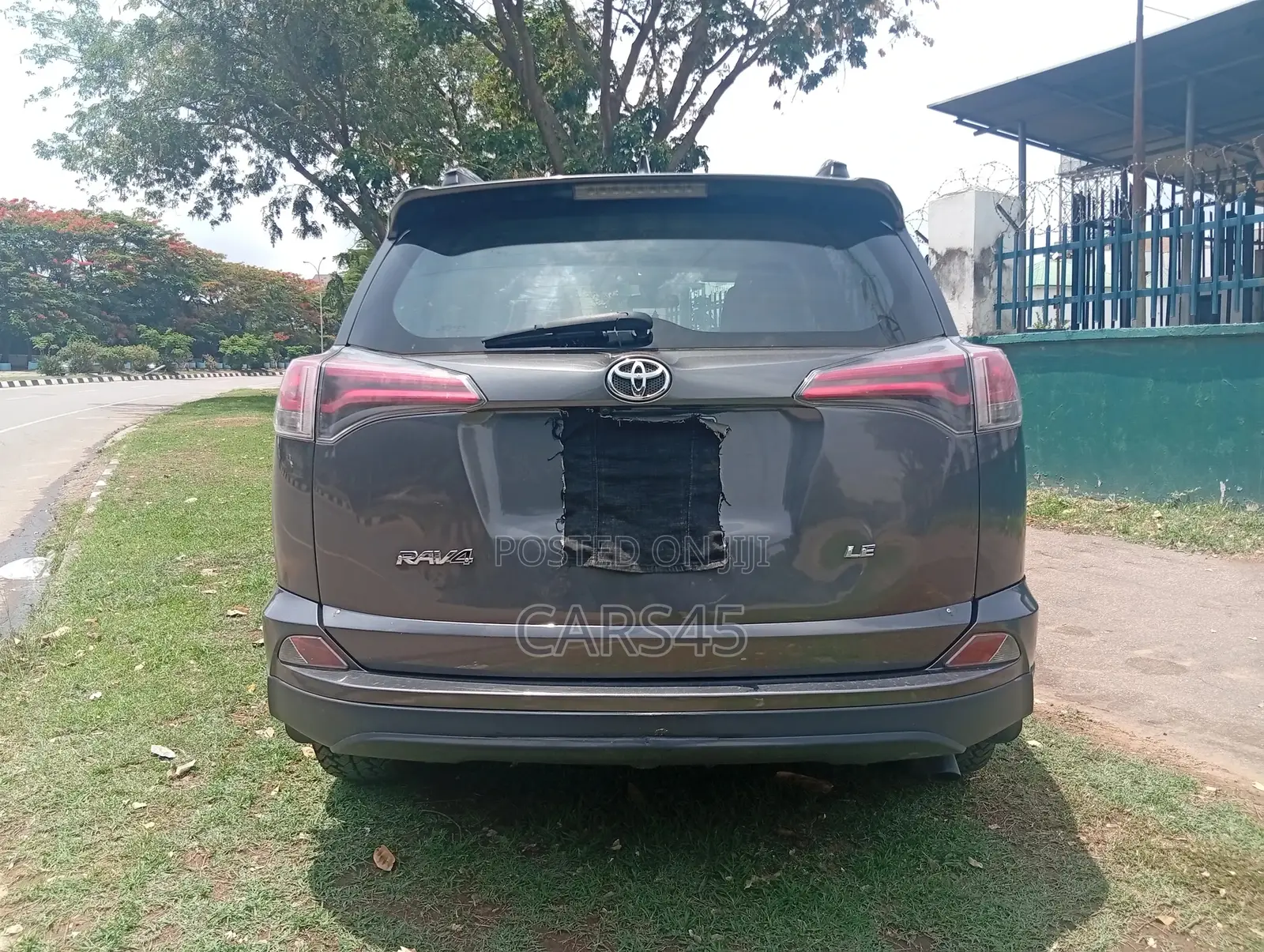 Toyota RAV4 2017 Gray