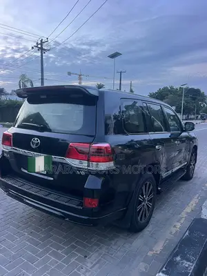 Toyota Land Cruiser 4.0 V6 GX-R 2015 Black