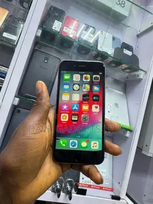 Apple iPhone 6 16 GB Gray