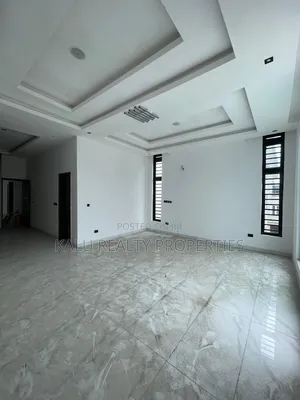 5bdrm Duplex in Osapa, Lekki for sale