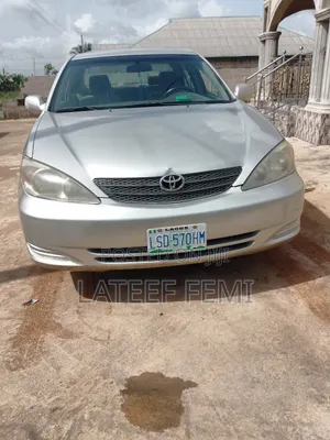 Toyota Camry LE 4dr Sedan (2.4L 4cyl 4A) 2004 Silver