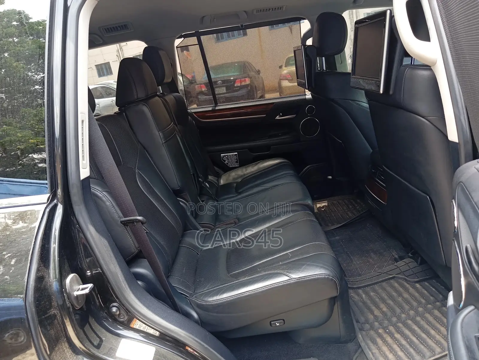 Lexus LX 2017 Black