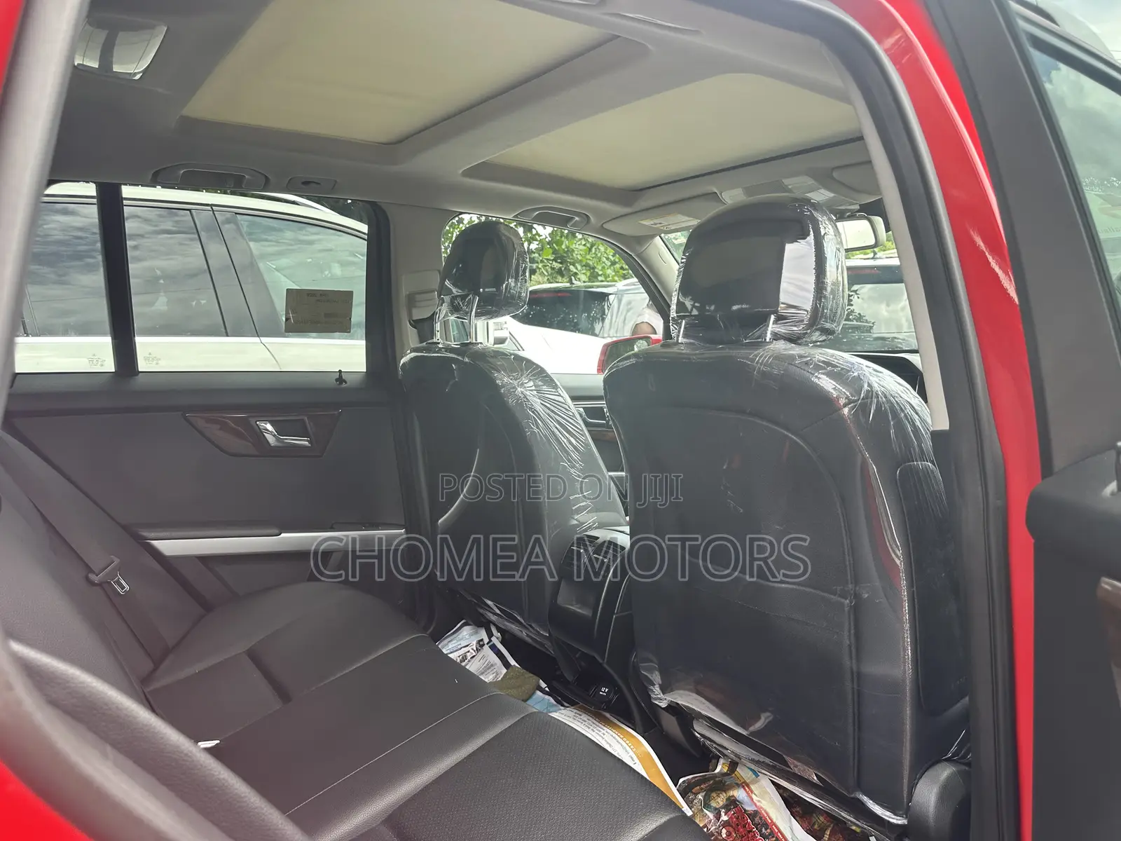 Mercedes-Benz C300 2011 Red