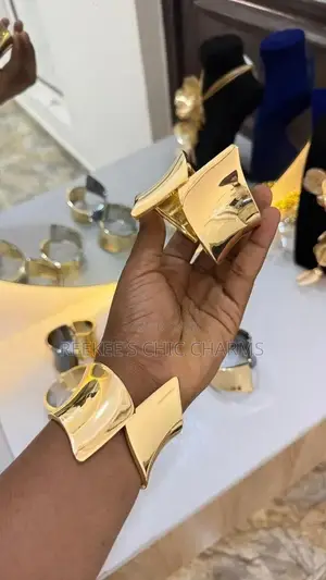 Chunky Bangles