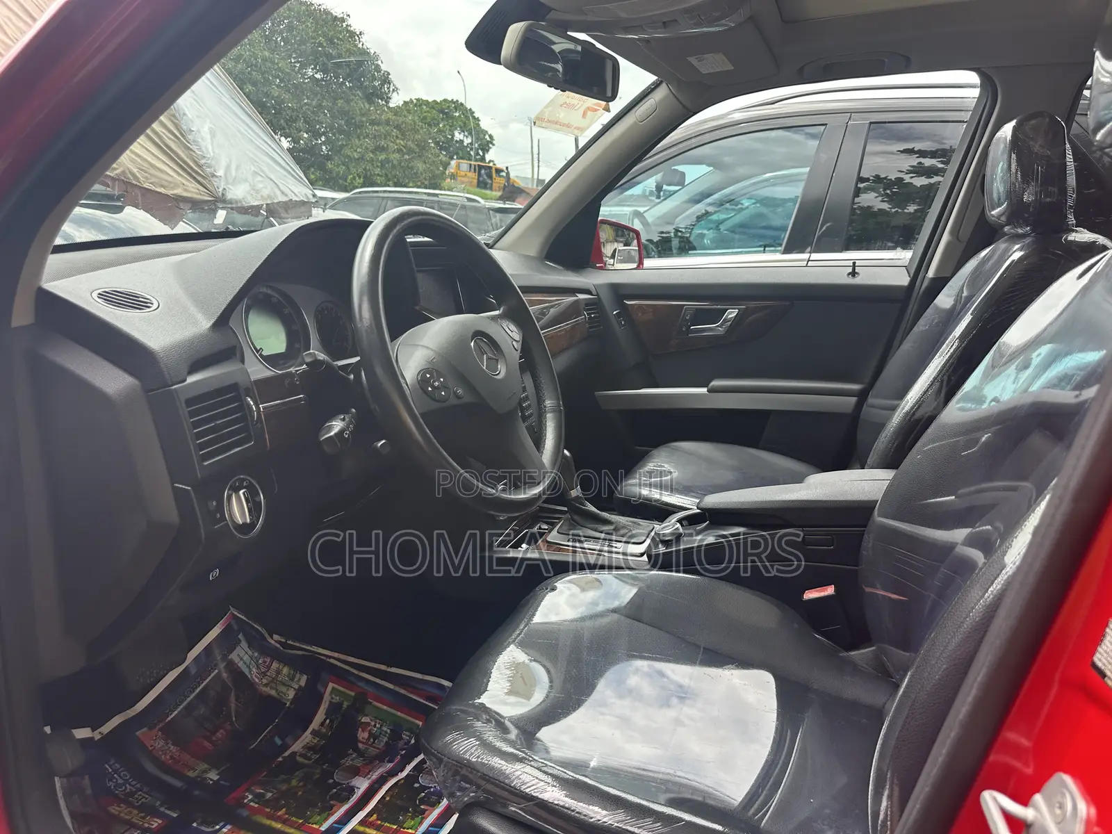 Mercedes-Benz C300 2011 Red
