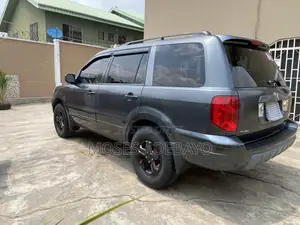 Honda Pilot 2004 Gray