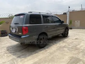 Honda Pilot 2004 Gray