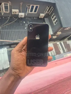 Apple iPhone X 64 GB Gray