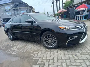 Lexus ES 2018 Black