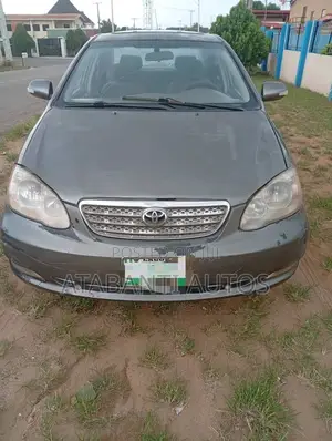 Toyota Corolla LE 2005 Gray