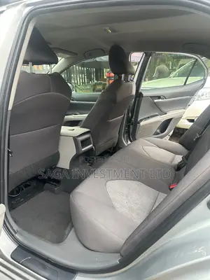 Toyota Camry LE FWD 2020 Silver