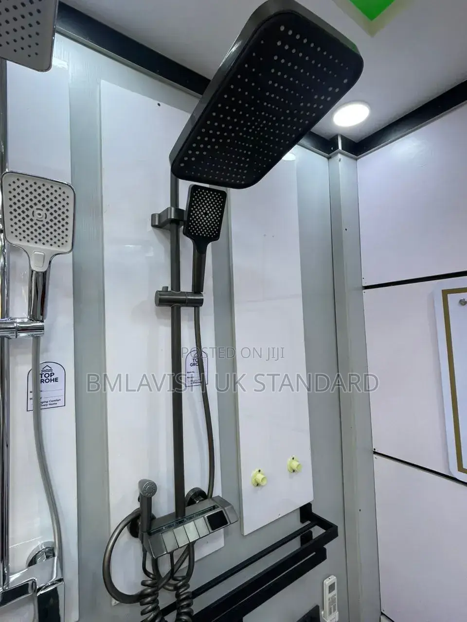 Piano Gray Shower Set