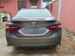 Toyota Camry 2021 Gray