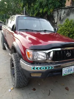 Toyota Tacoma 2003 Red