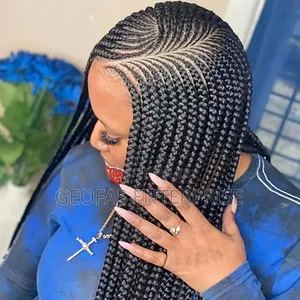 Top Professional And Luxury Hair Styler And Makeup Artist