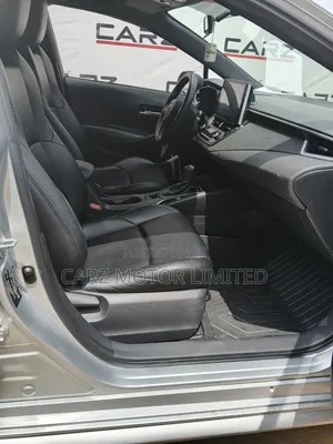 Toyota Corolla XLE 2020 Silver