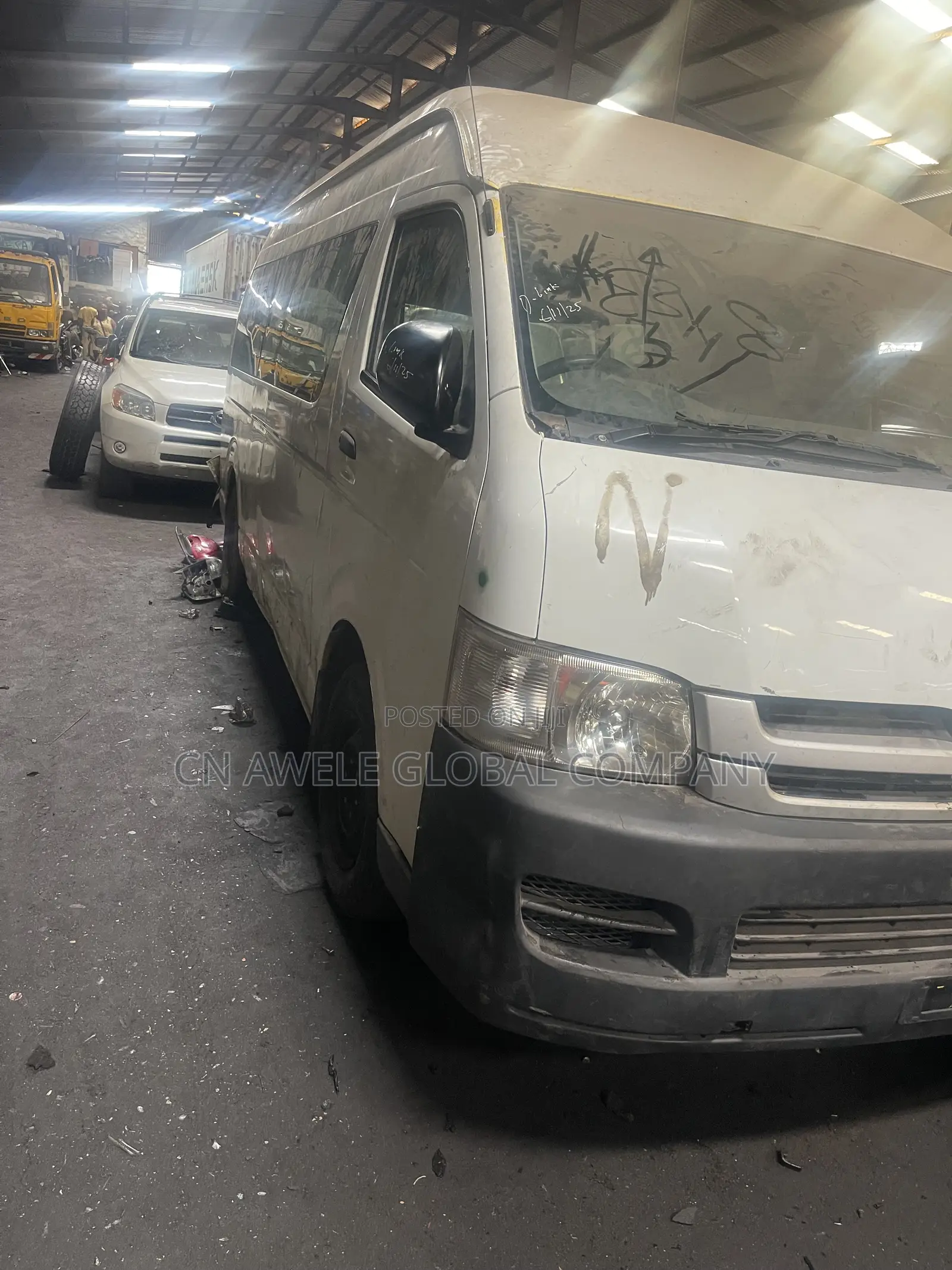 Toyota HiAce 2022 Silver
