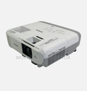 Epson Powerlite X39 - 3lcd Projector 3,500 Lumens Full Hd Hdmi