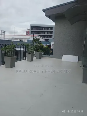 Very Spacious Mall With Ac and Excellent Facilities