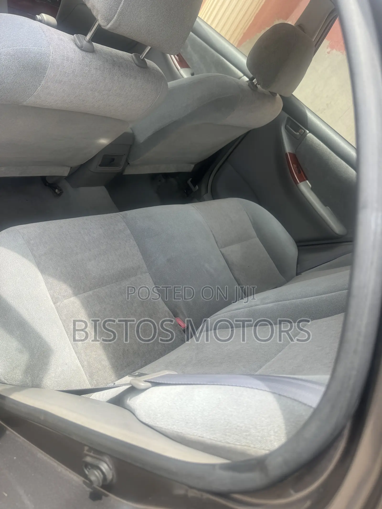 Toyota Corolla LE 2004 Gray
