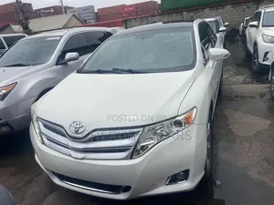 Toyota Venza XLE 2014 White