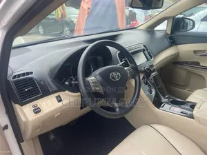 Toyota Venza LE 2012 White