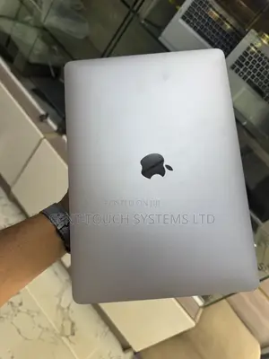 Laptop Apple MacBook Pro 2018 8GB Intel Core i7 SSD 512GB