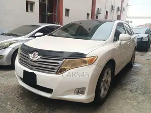 Toyota Venza LE 2009 White