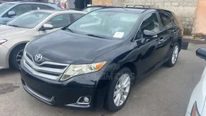 Toyota Venza XLE 4dr Wagon AWD (3.5L 6cyl 6A) 2015 Gray