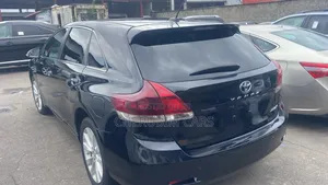 Toyota Venza XLE 4dr Wagon AWD (3.5L 6cyl 6A) 2015 Gray