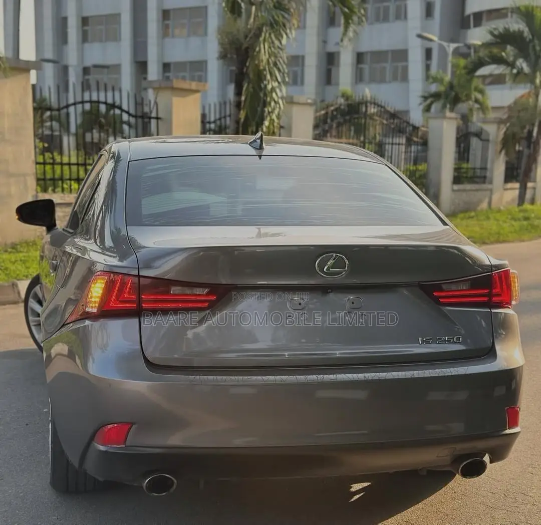 Lexus IS 2015 Gray