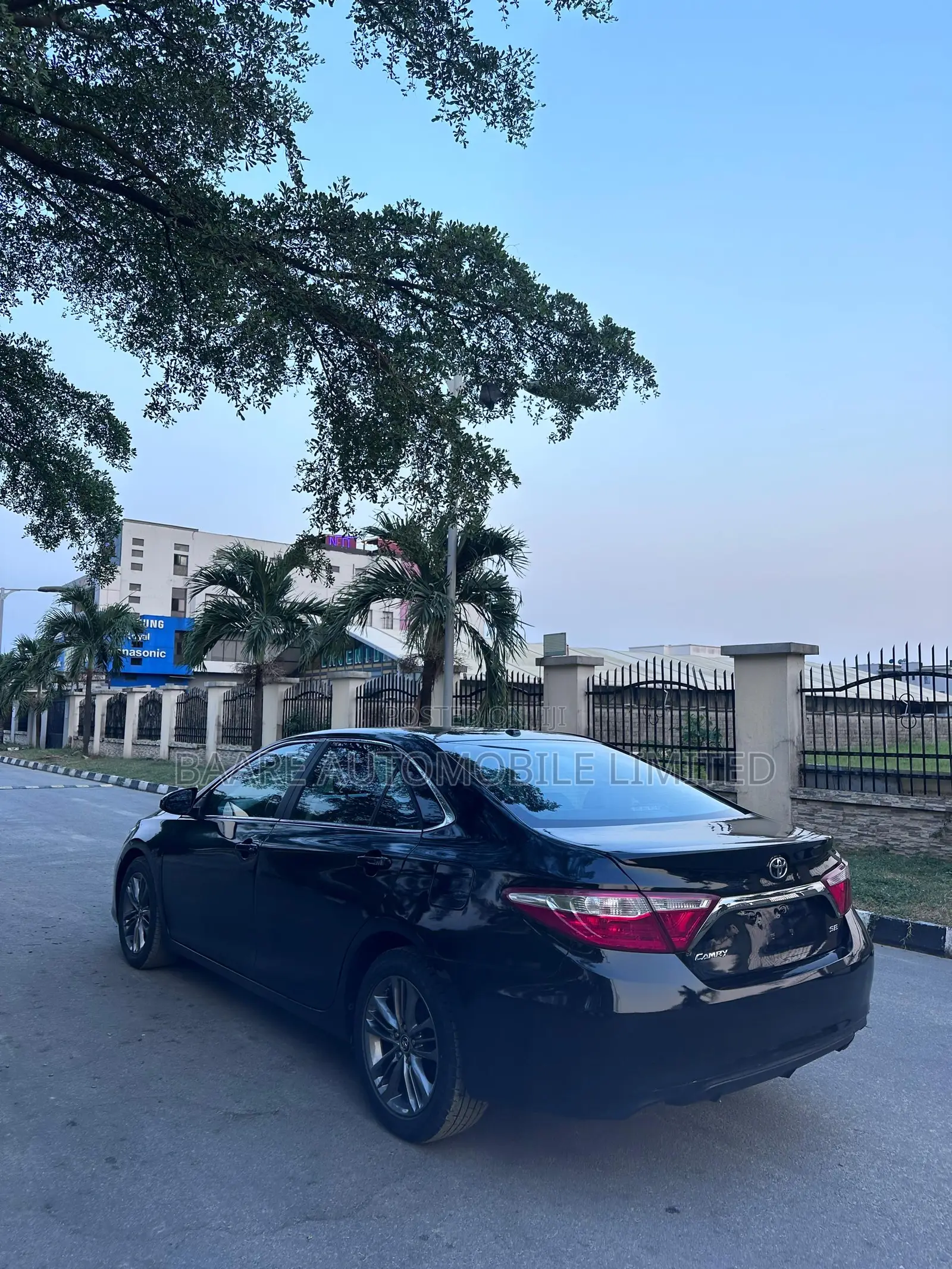 Toyota Camry 2016 Black