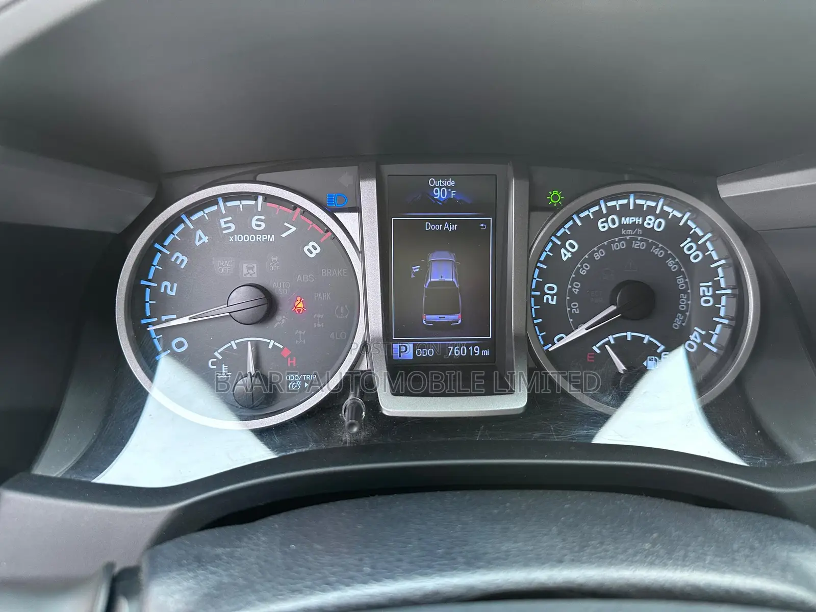 Toyota Tacoma 2018 Silver